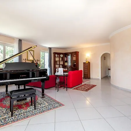 Luxury Home-near The Sea Garden Apartment Fermo