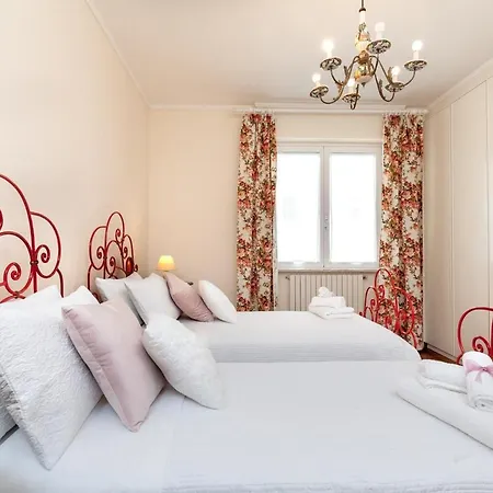 Apartmán Luxury Home-near The Sea Garden